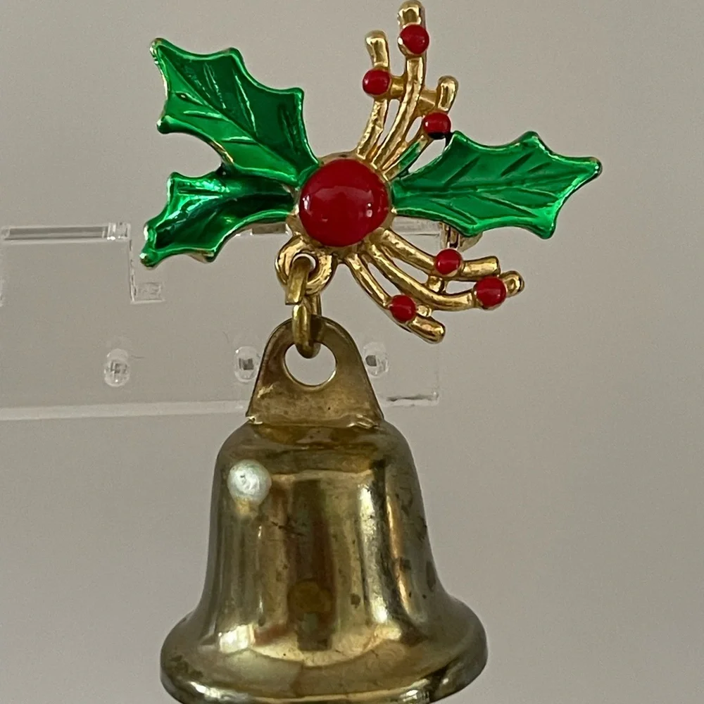 Vintage Christmas Dangling Bell Brooch, Gold Tone w/Enameled Holly & Ivy